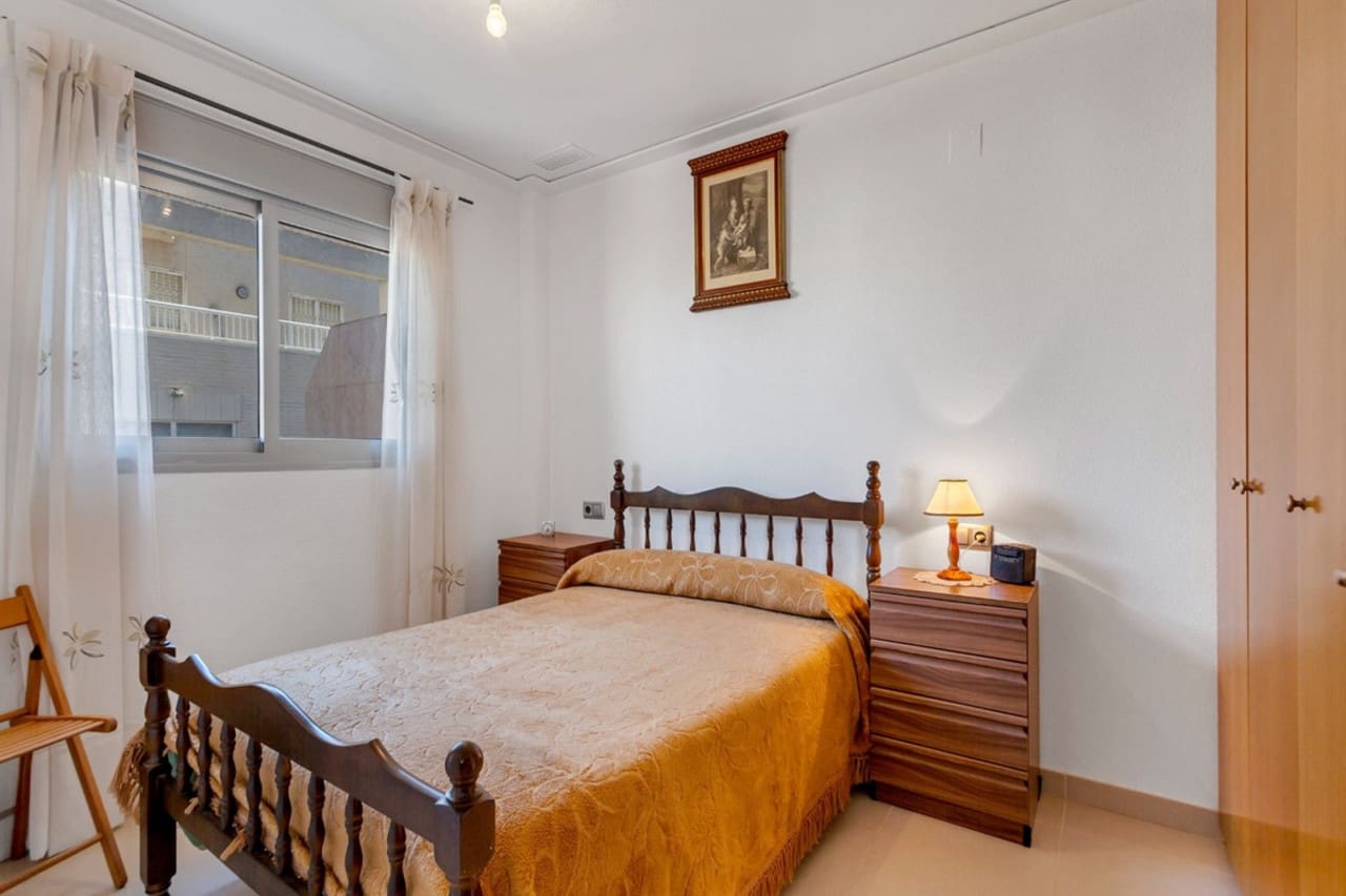 2 quarto Apartamento para venda em Torrevieja - 175 000 € (Ref: 8730067)