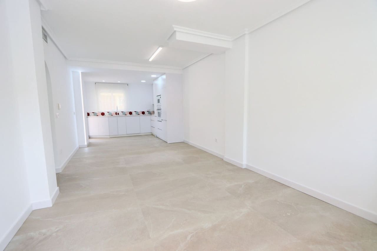 2 Zimmer Apartment zu verkaufen in Pilar de la Horadada mit Pool - 225.000 € (Ref: 8730349)