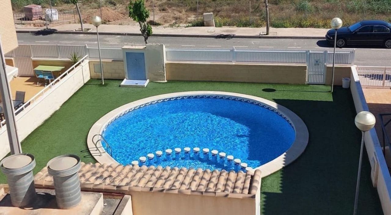 2 Zimmer Apartment zu verkaufen in Pilar de la Horadada mit Pool - 225.000 € (Ref: 8730349)
