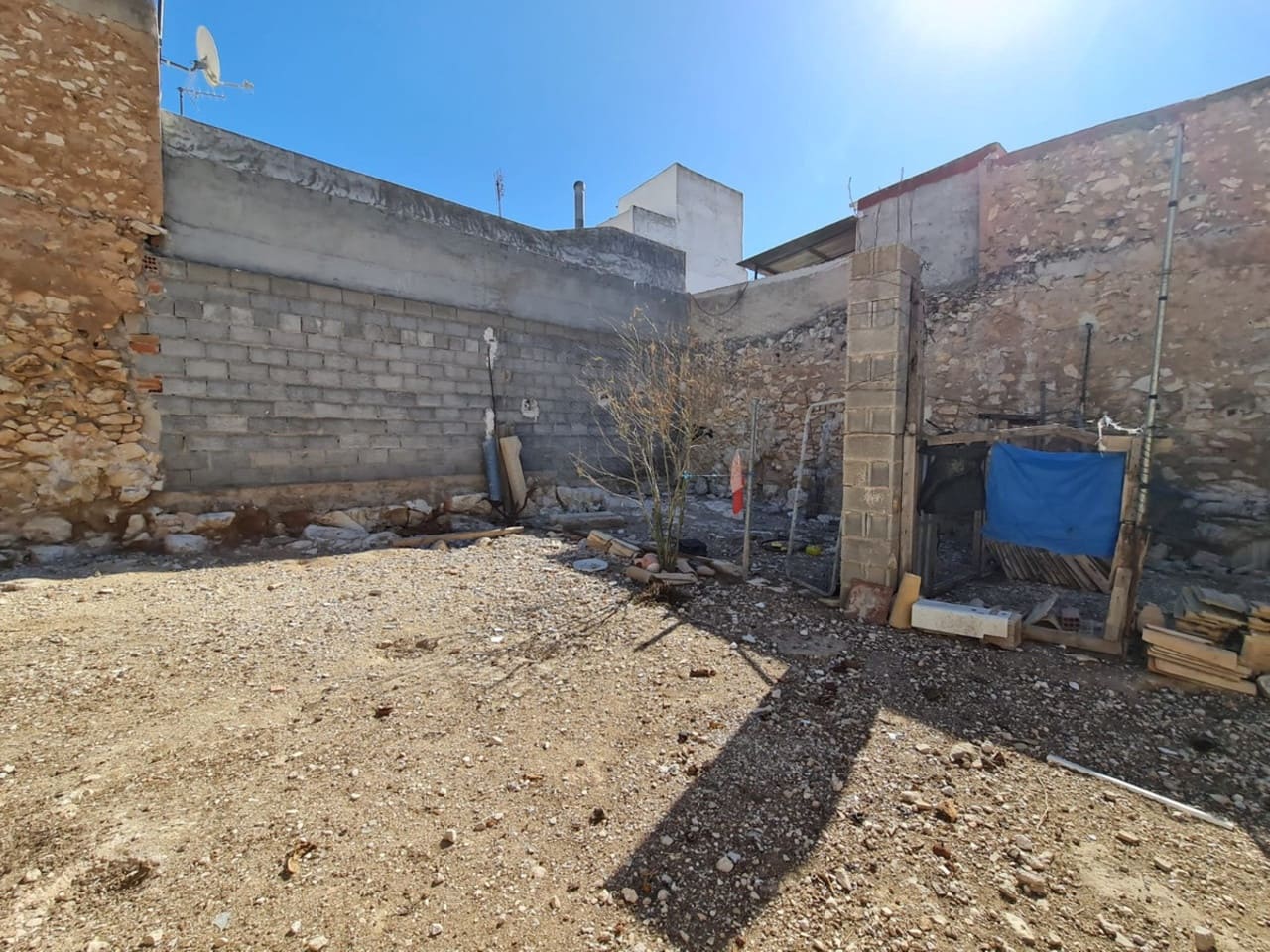 Tontti myytävänä paikassa Pinoso - 184 995 € (Ref: 8730738)