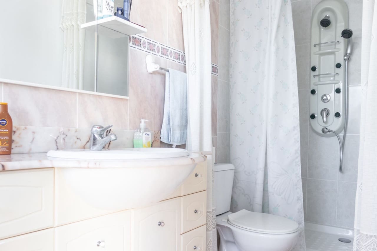 2 sypialnia Willa na sprzedaż w Torrevieja - 155 000 € (Ref: 8730882)