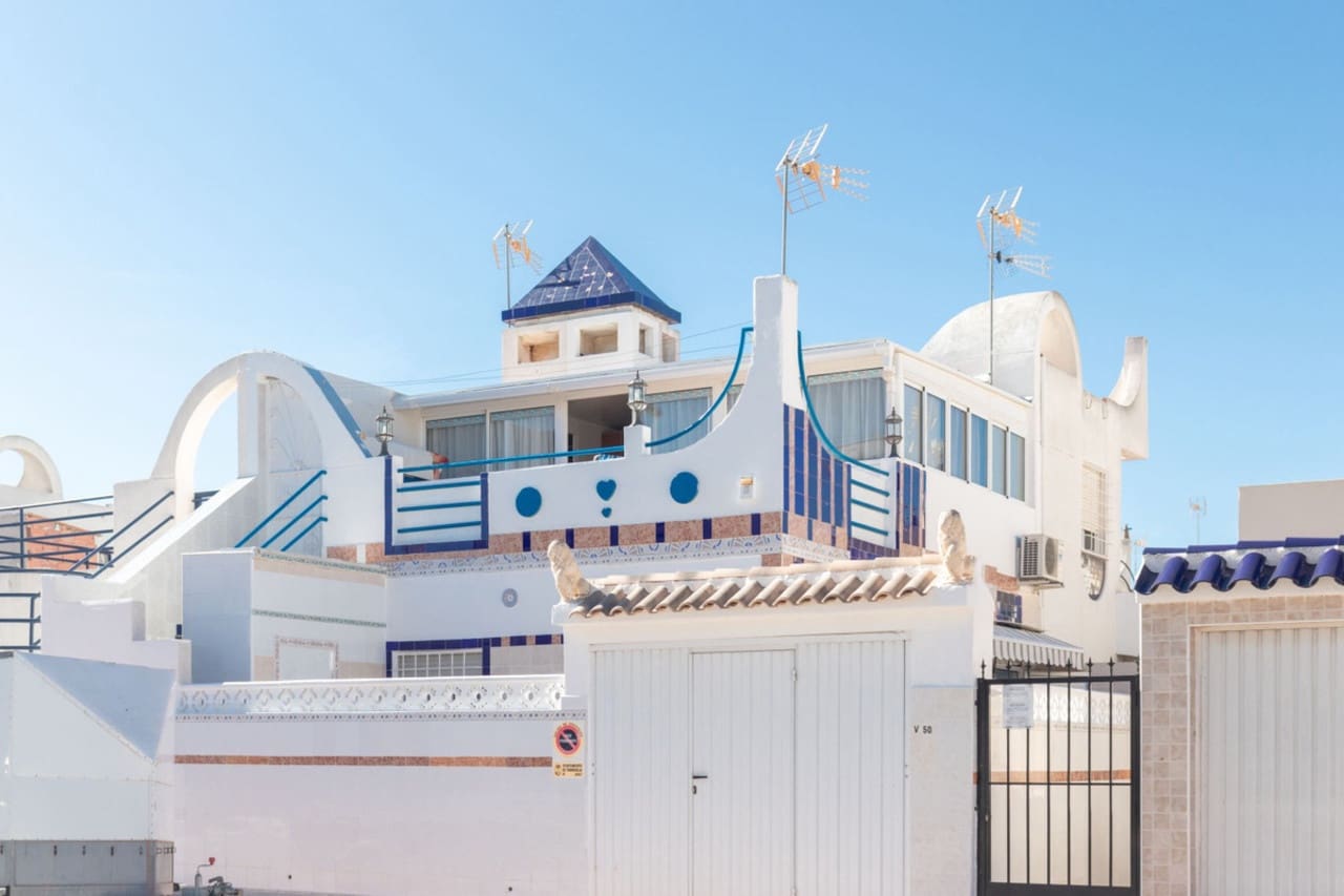 2 sypialnia Willa na sprzedaż w Torrevieja - 155 000 € (Ref: 8730882)