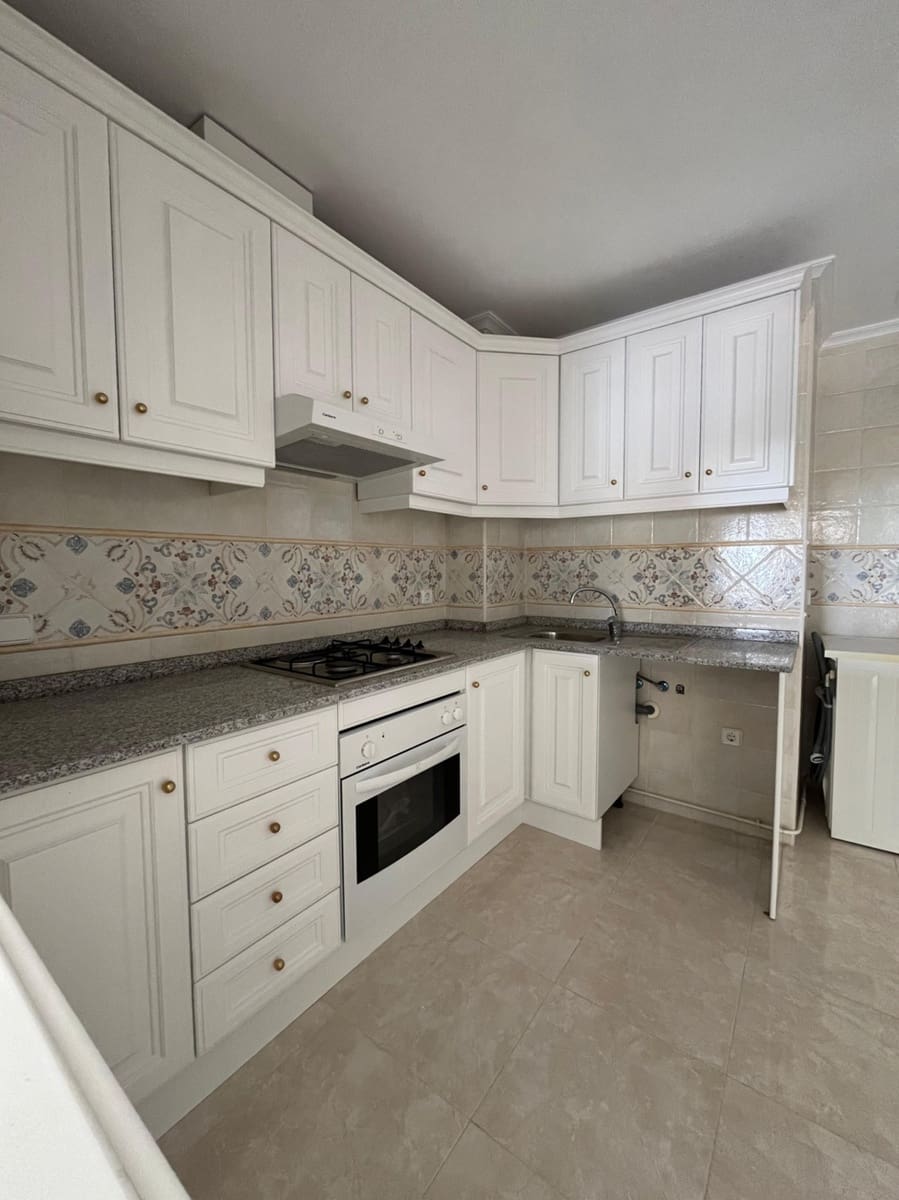 2 makuuhuone Huoneisto myytävänä paikassa Campoamor mukana uima-altaan - 212 350 € (Ref: 8731318)