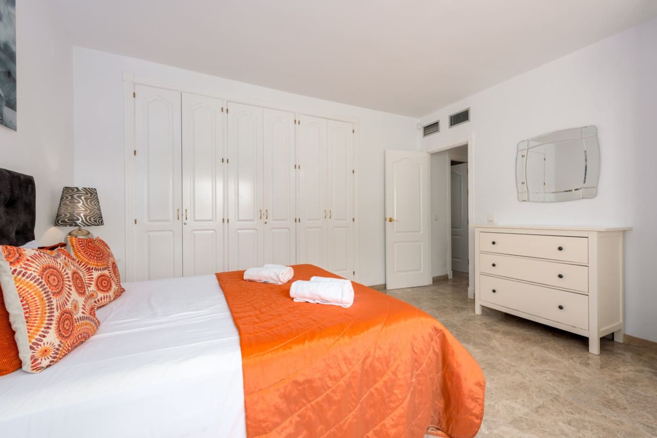 2 soveværelse Penthouse til salg i Nueva Andalucia med swimmingpool garage - € 444.990 (Ref: 8736327)