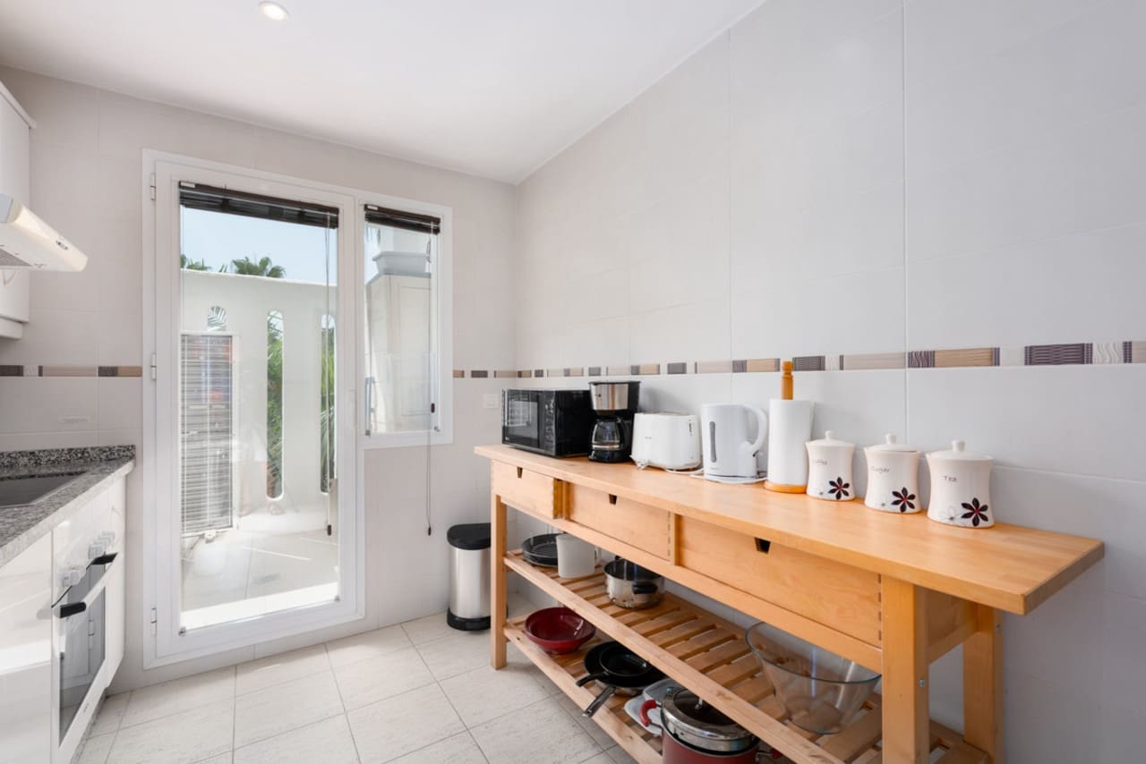 2 soveværelse Penthouse til salg i Nueva Andalucia med swimmingpool garage - € 444.990 (Ref: 8736327)