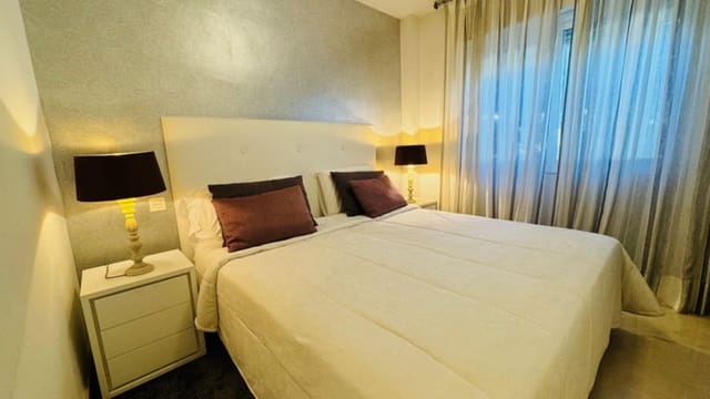 2 soverom Leilighet til salgs i Elviria, Marbella med svømmebasseng garasje - € 950 000 (Ref: 8738941)