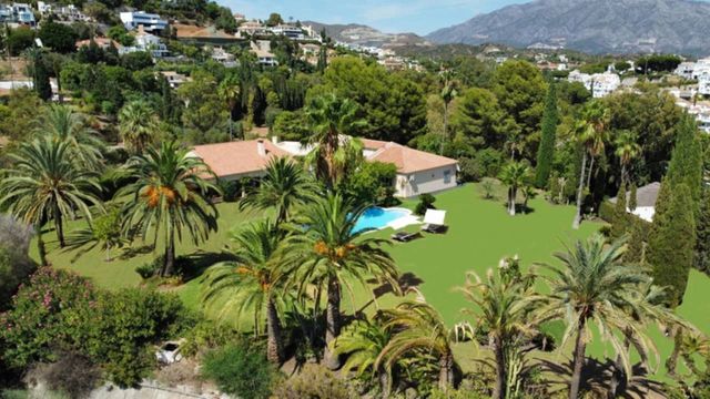 5 soveværelse Villa til salg i Benahavís pueblo, Benahavís med swimmingpool garage - € 4.500.000 (Ref: 8738944)