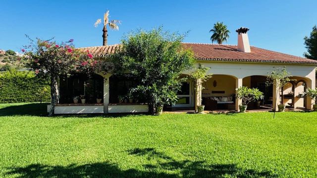 5 soveværelse Villa til salg i Benahavís pueblo, Benahavís med swimmingpool garage - € 4.500.000 (Ref: 8738944)