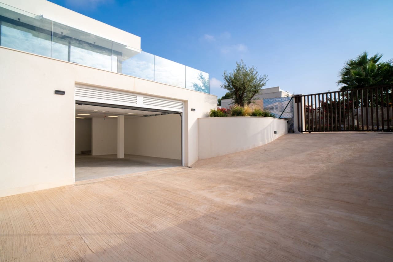 3 slaapkamer Villa te koop in Las Colinas Golf met zwembad - € 1.000.000 (Ref: 8743186)