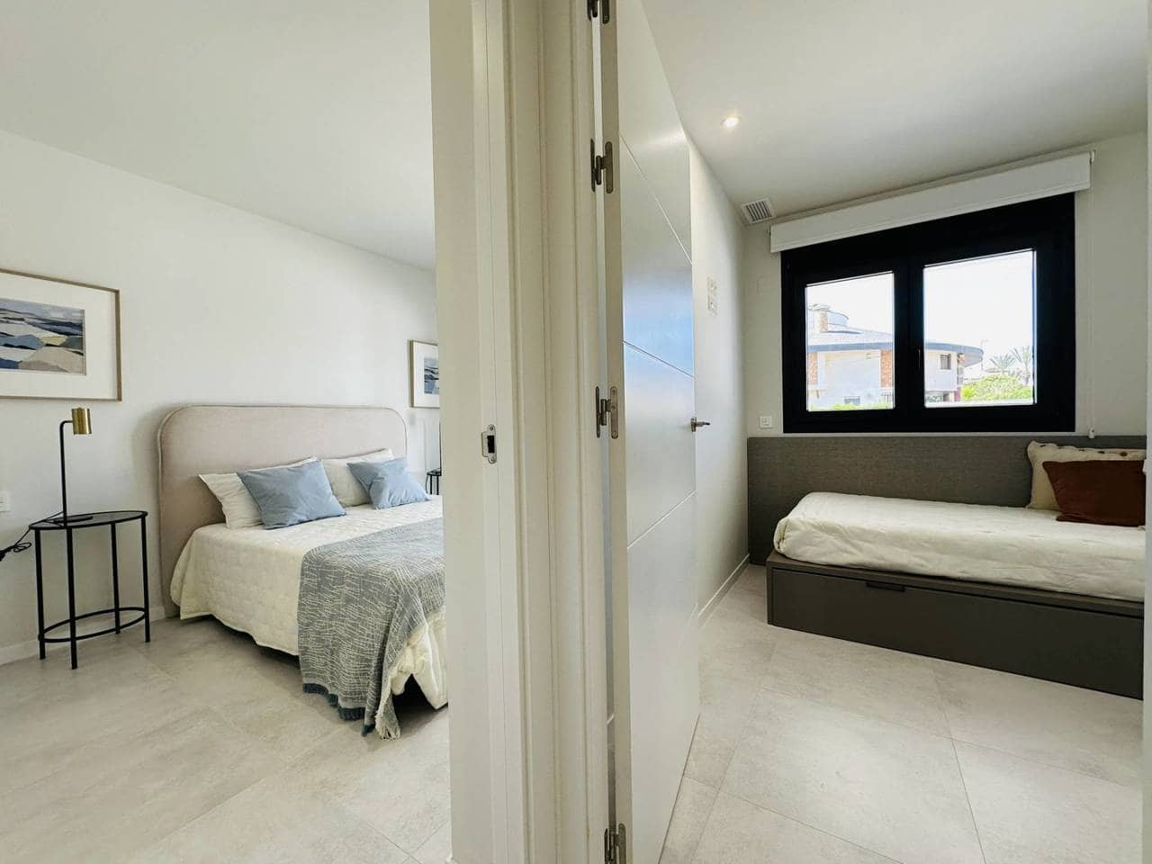 2 slaapkamer Appartement te koop in Mil Palmeras met zwembad - € 325.000 (Ref: 8751022)