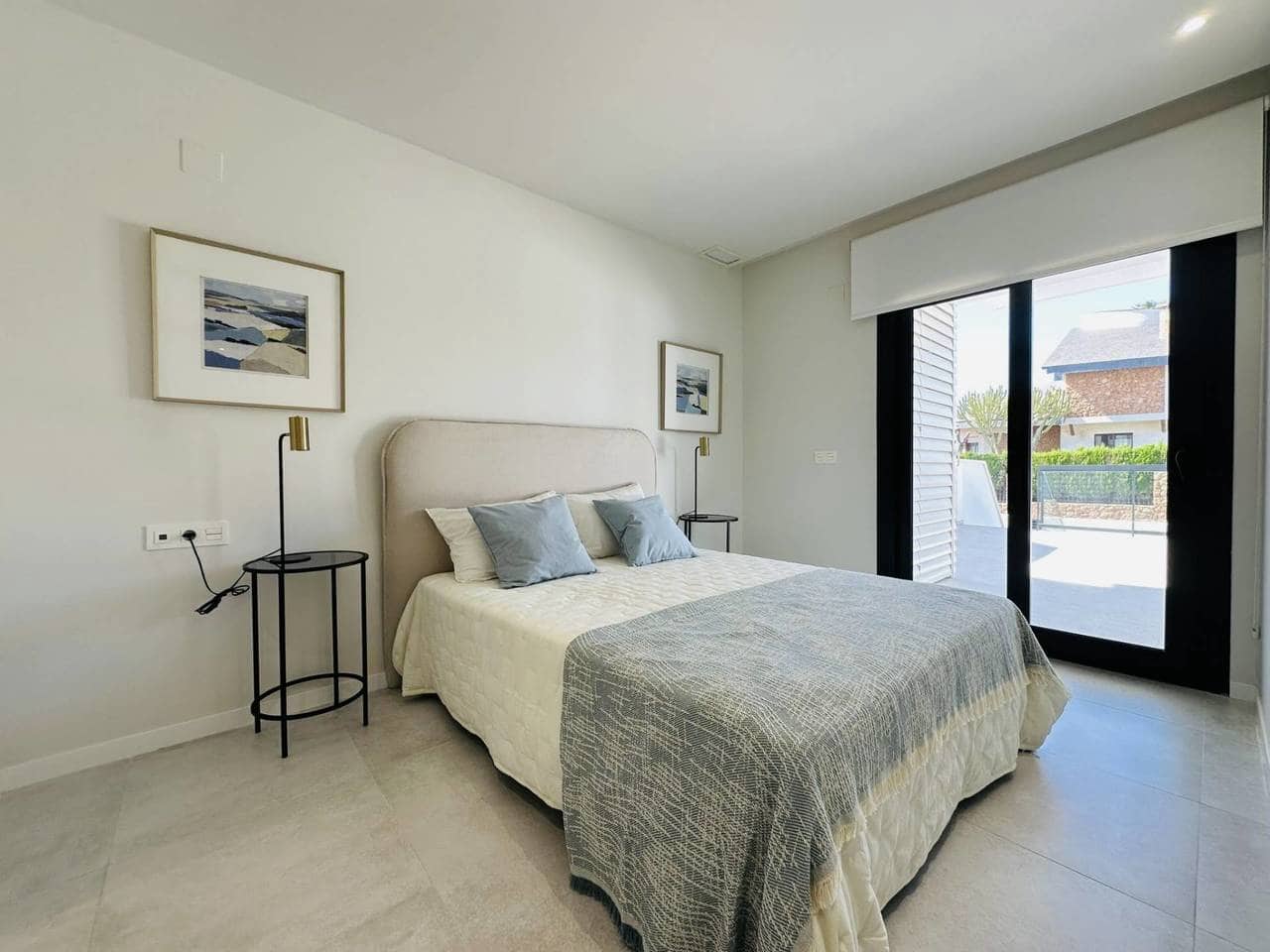 2 slaapkamer Appartement te koop in Mil Palmeras met zwembad - € 325.000 (Ref: 8751022)