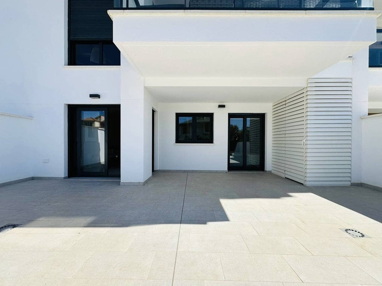 2 slaapkamer Appartement te koop in Mil Palmeras met zwembad - € 325.000 (Ref: 8751022)