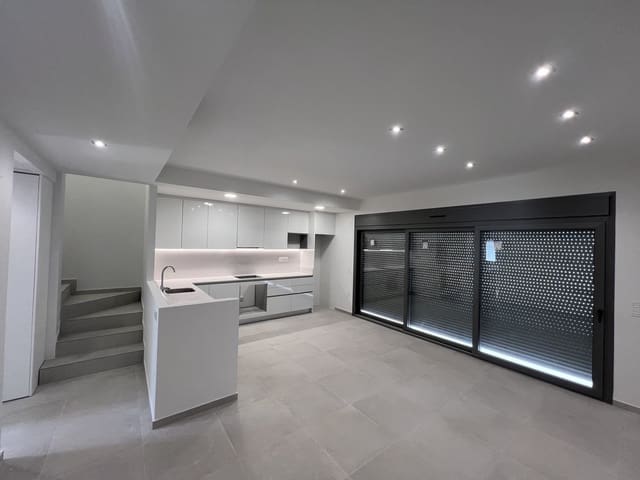 Chalet de 3 habitaciones en Los Dolses, Orihuela en venta con piscina - 399.900 € (Ref: 8751897)