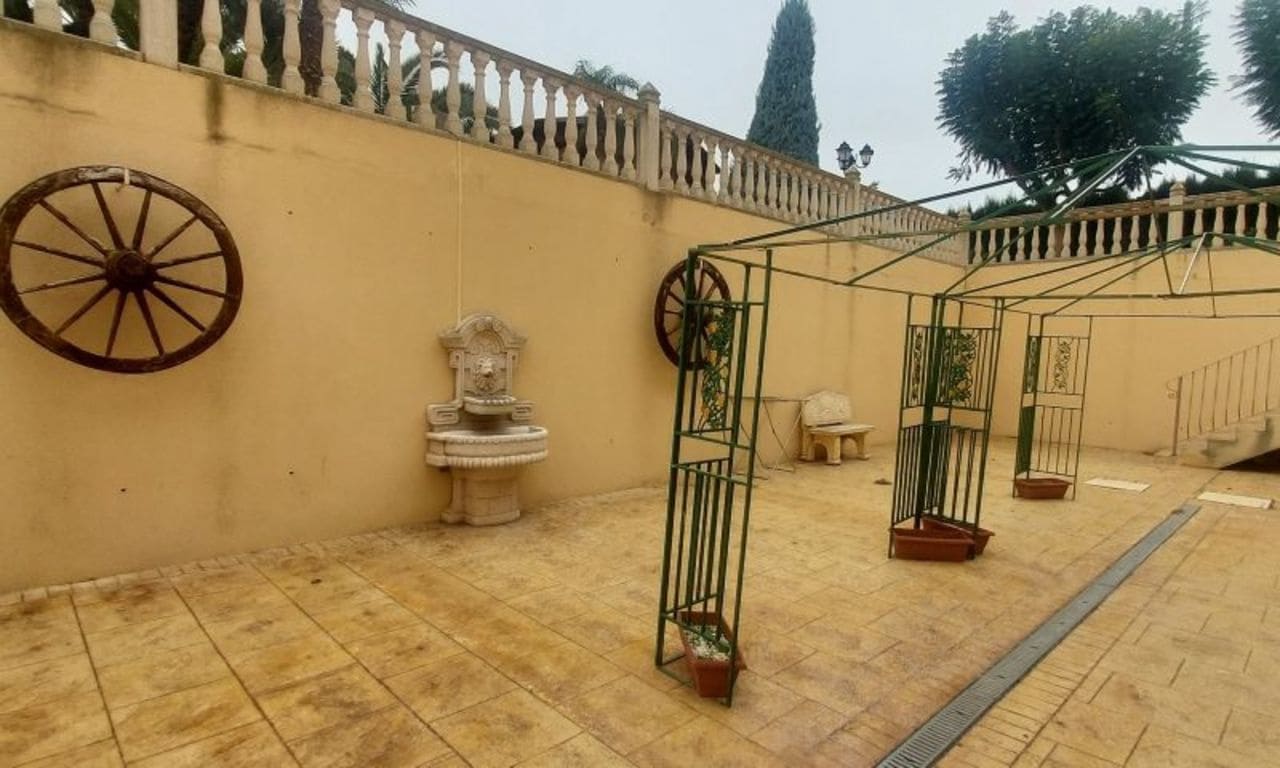 5 sovrum Villa till salu i Hondon de las Nieves med pool - 850 000 € (Ref: 8752373)