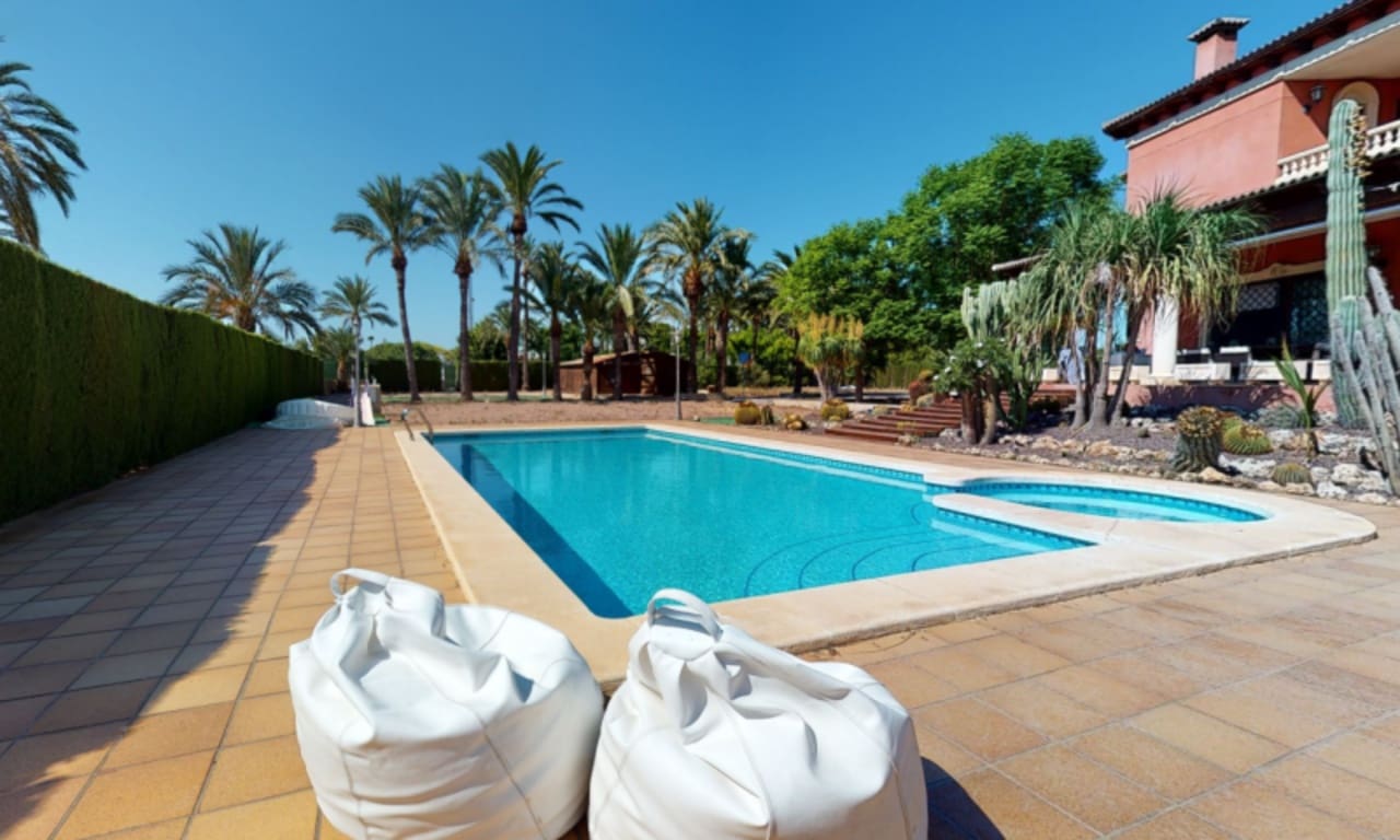 6 Zimmer Villa zu verkaufen in Elche / Elx mit Pool - 1.375.000 € (Ref: 8752375)