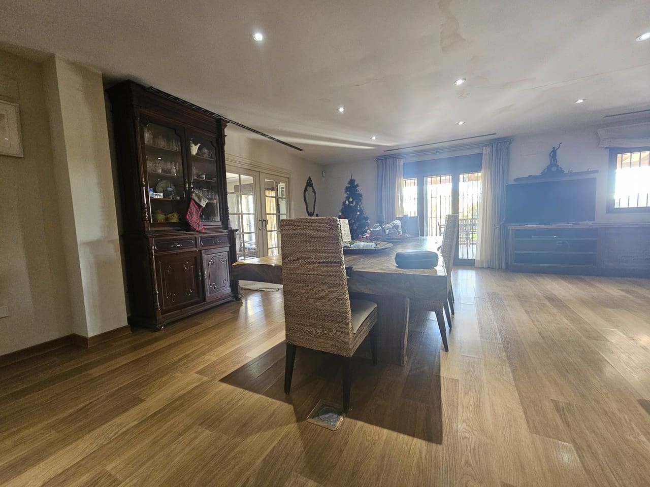 5 bedroom Villa for sale in Atamaria with pool - € 2,300,000 (Ref: 8752900)