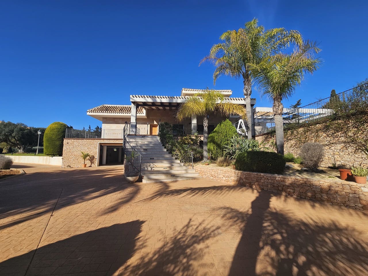 5 bedroom Villa for sale in Atamaria with pool - € 2,300,000 (Ref: 8752900)