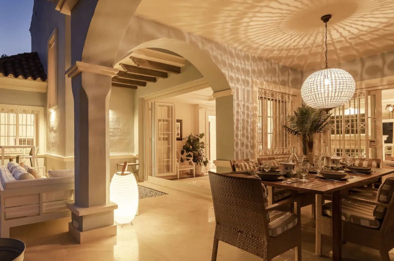5 soverom Villa til salgs i Puerto Banus med svømmebasseng garasje - € 2 200 000 (Ref: 8754480)