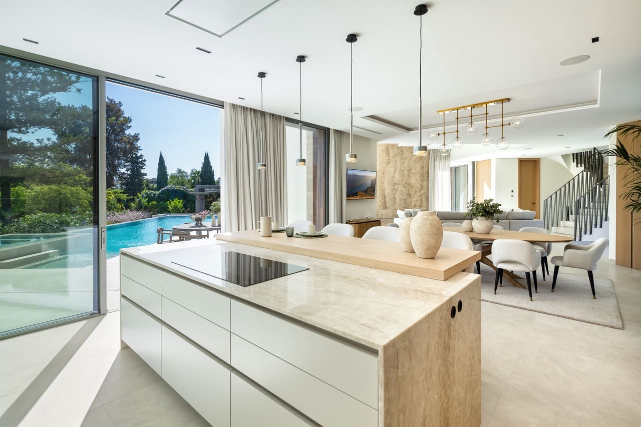 Chalet de 5 habitaciones en Nueva Andalucia en venta con piscina garaje - 8.000.000 € (Ref: 8778064)