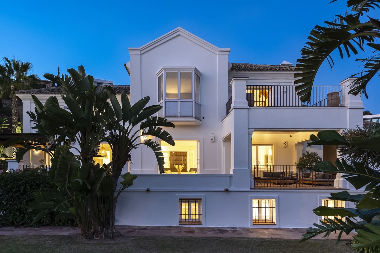 6 soverom Villa til salgs i Malaga by med svømmebasseng garasje - € 4 000 000 (Ref: 8778071)