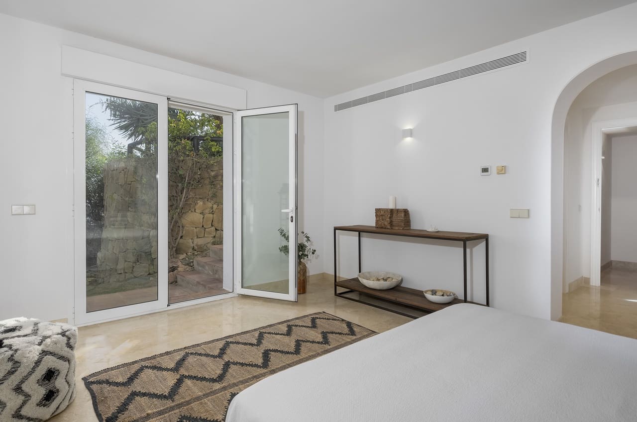 6 soverom Villa til salgs i Malaga by med svømmebasseng garasje - € 4 000 000 (Ref: 8778071)