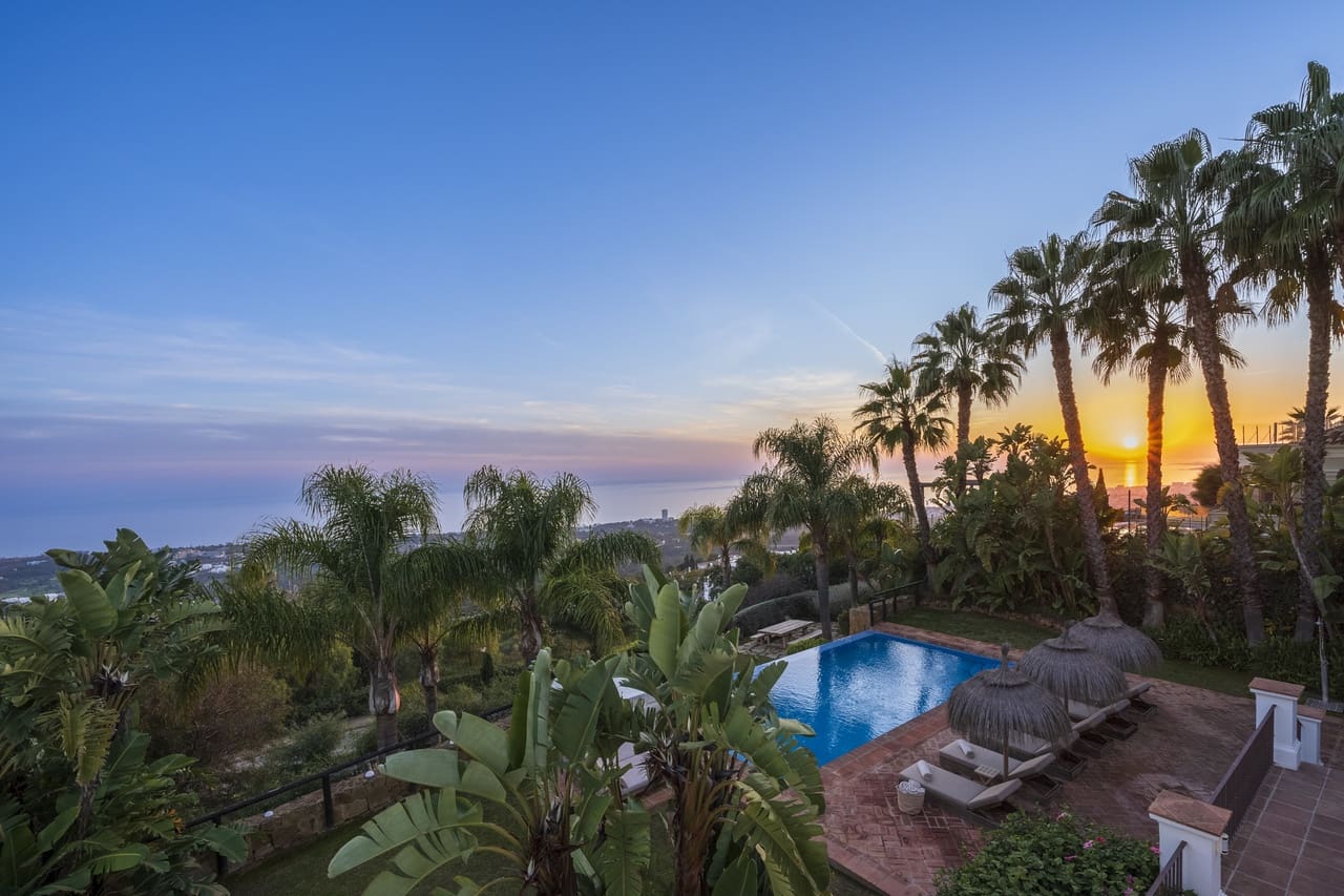 6 soverom Villa til salgs i Malaga by med svømmebasseng garasje - € 4 000 000 (Ref: 8778071)