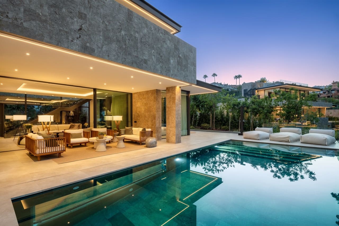 5 slaapkamer Villa te koop in Malaga stad met zwembad garage - € 3.995.000 (Ref: 8778072)