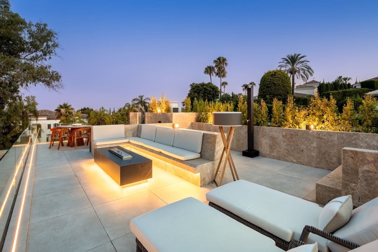 5 slaapkamer Villa te koop in Malaga stad met zwembad garage - € 3.995.000 (Ref: 8778072)