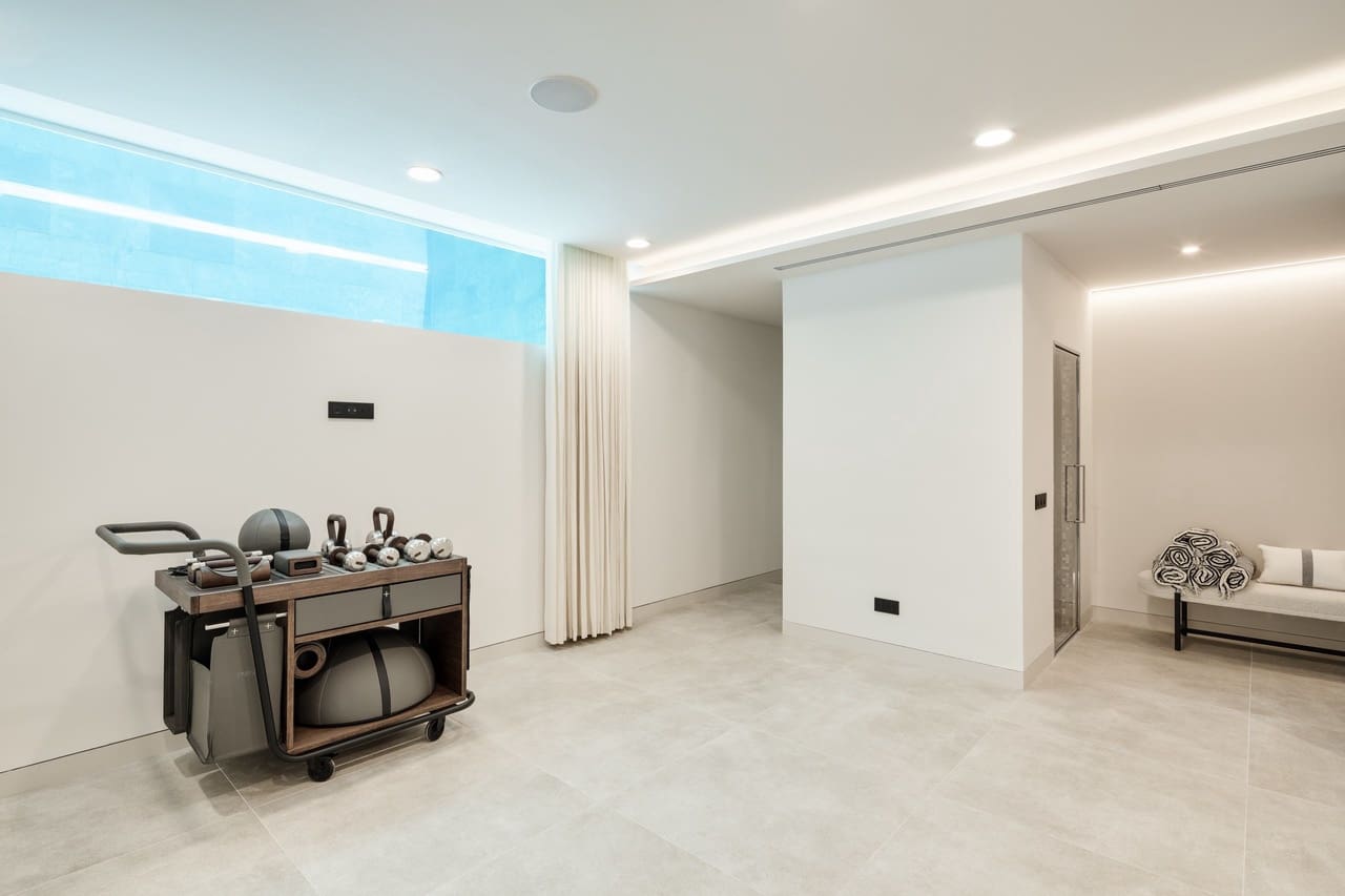 5 slaapkamer Villa te koop in Malaga stad met zwembad garage - € 3.995.000 (Ref: 8778072)