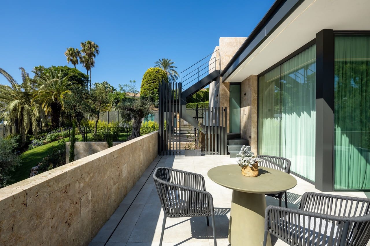 5 slaapkamer Villa te koop in Malaga stad met zwembad garage - € 3.995.000 (Ref: 8778072)