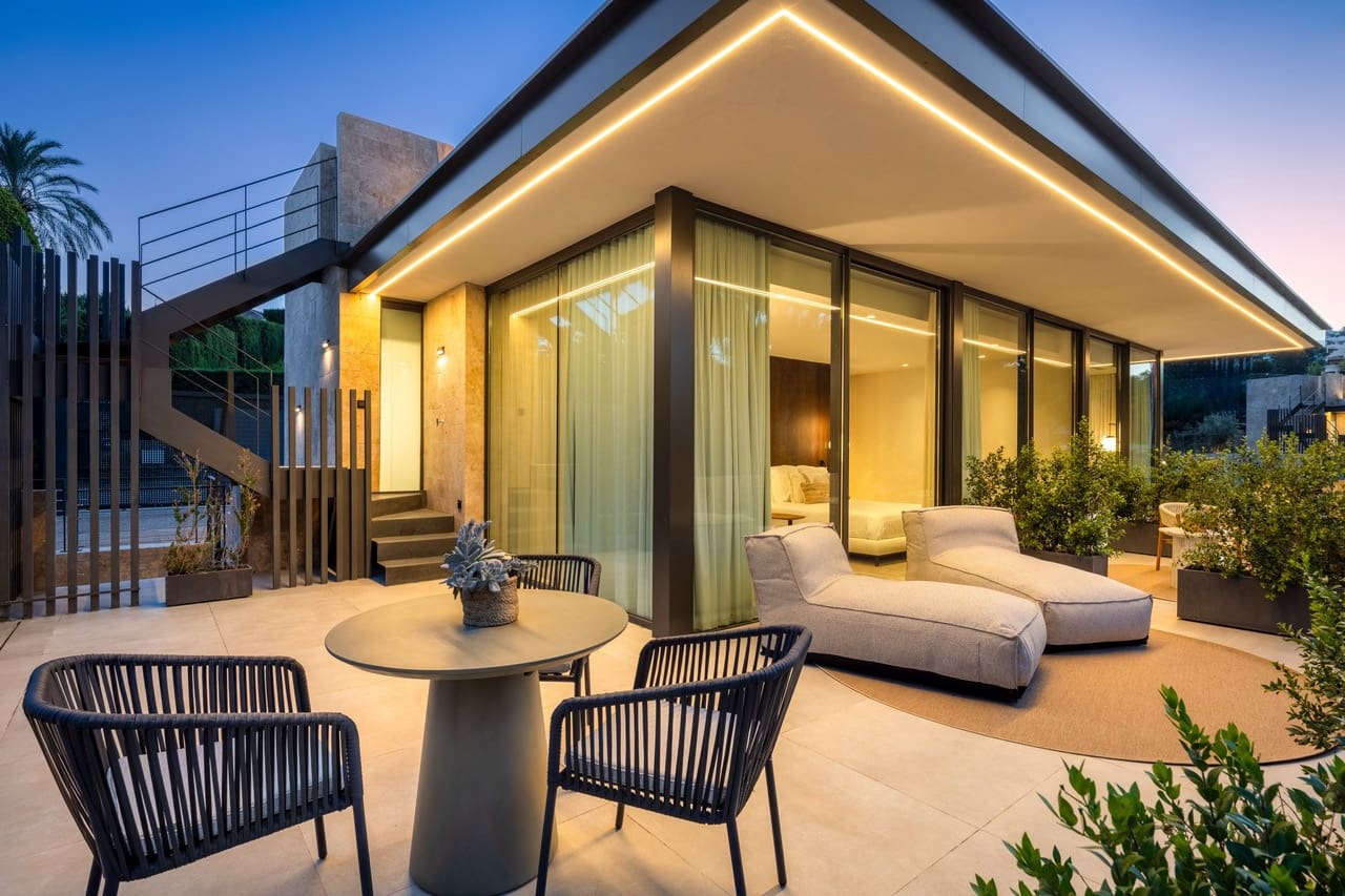 5 slaapkamer Villa te koop in Malaga stad met zwembad garage - € 3.995.000 (Ref: 8778072)