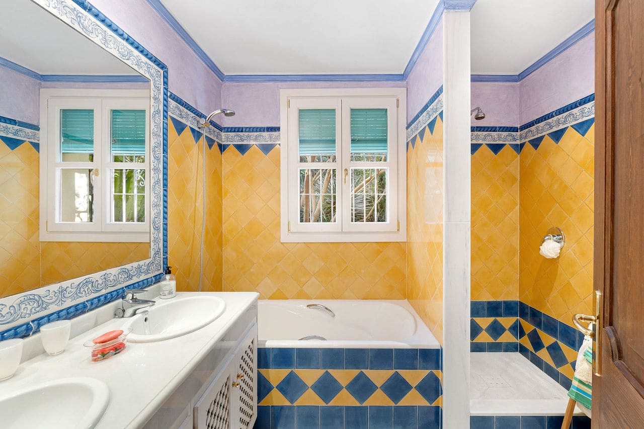 4 Zimmer Villa zu verkaufen in El Madronal mit Pool Garage - 2.500.000 € (Ref: 8778075)