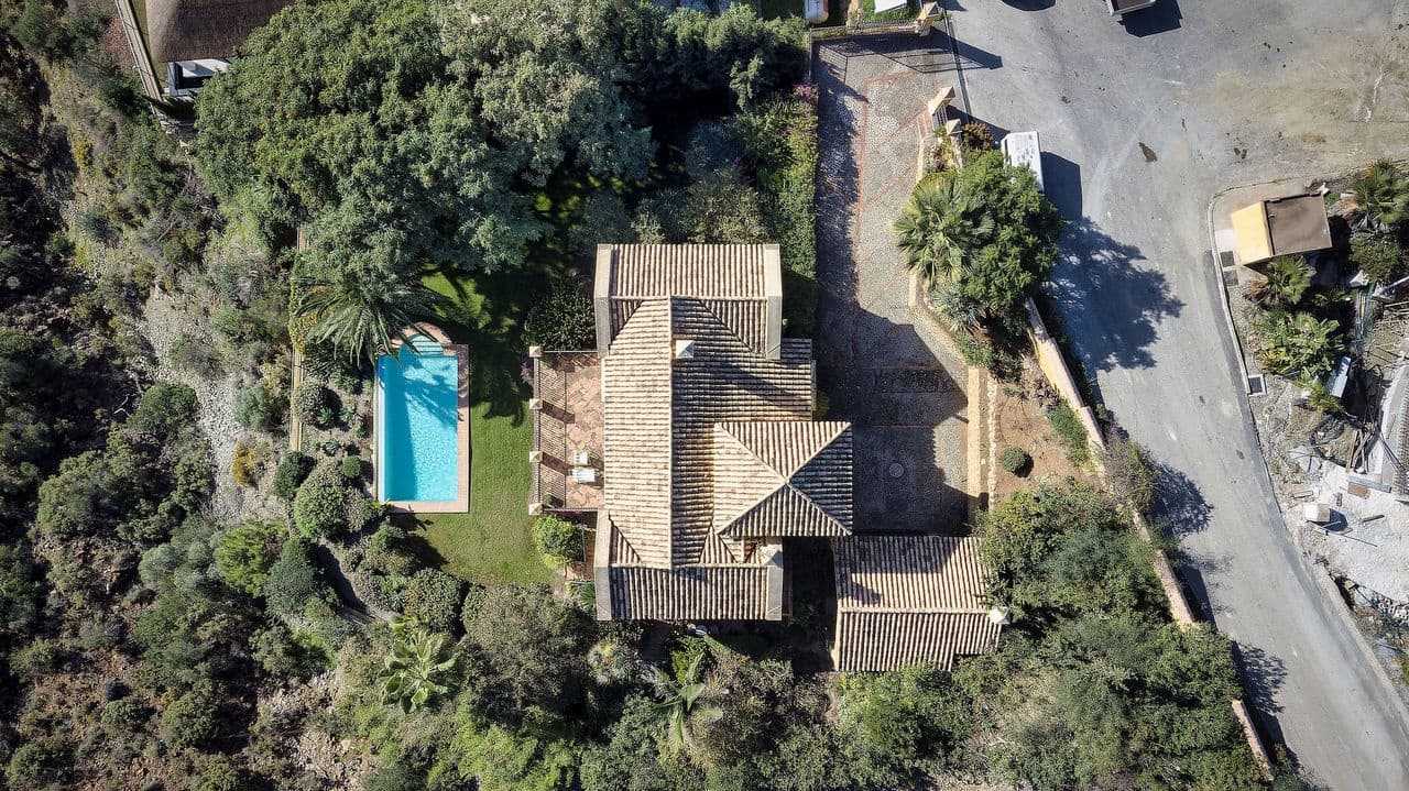 4 Zimmer Villa zu verkaufen in El Madronal mit Pool Garage - 2.500.000 € (Ref: 8778075)
