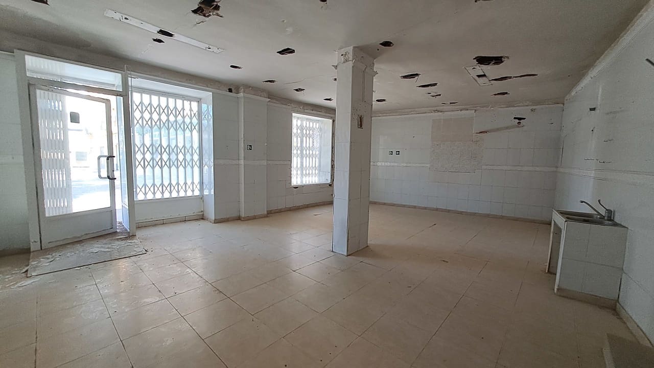 1 quarto Comercial para venda em Orihuela com garagem - 345 000 € (Ref: 8778077)