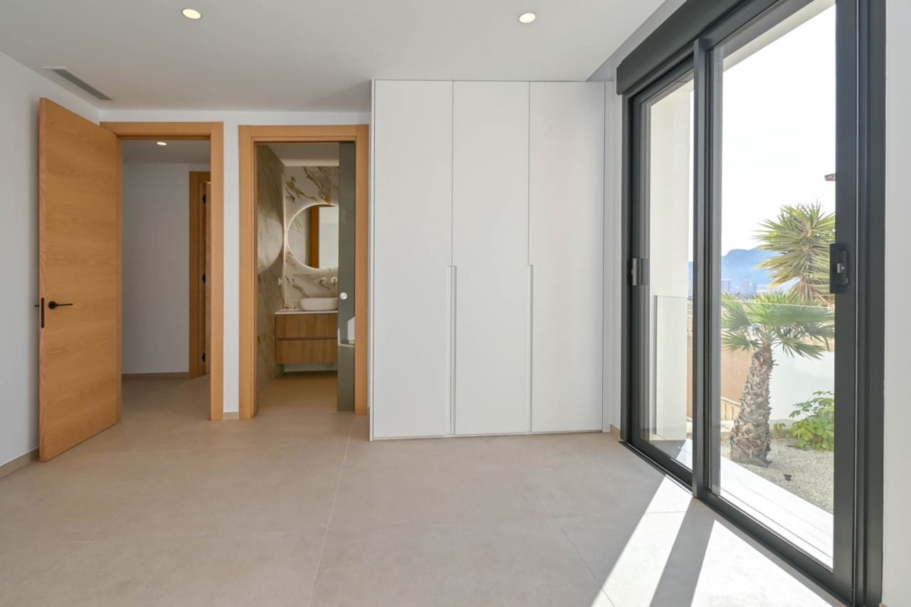 4 Zimmer Villa zu verkaufen in Calpe / Calp mit Pool Garage - 1.925.000 € (Ref: 8784371)