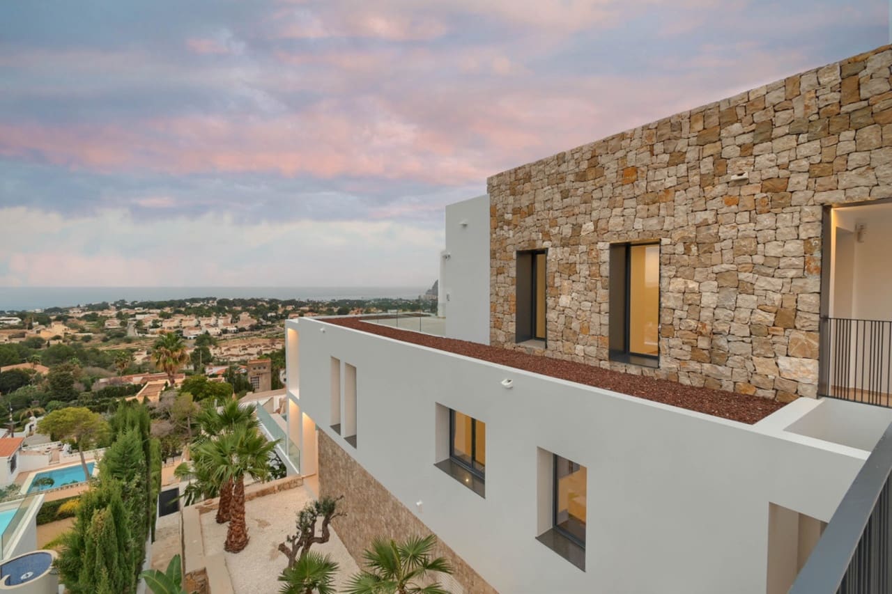 4 Zimmer Villa zu verkaufen in Calpe / Calp mit Pool Garage - 1.925.000 € (Ref: 8784371)