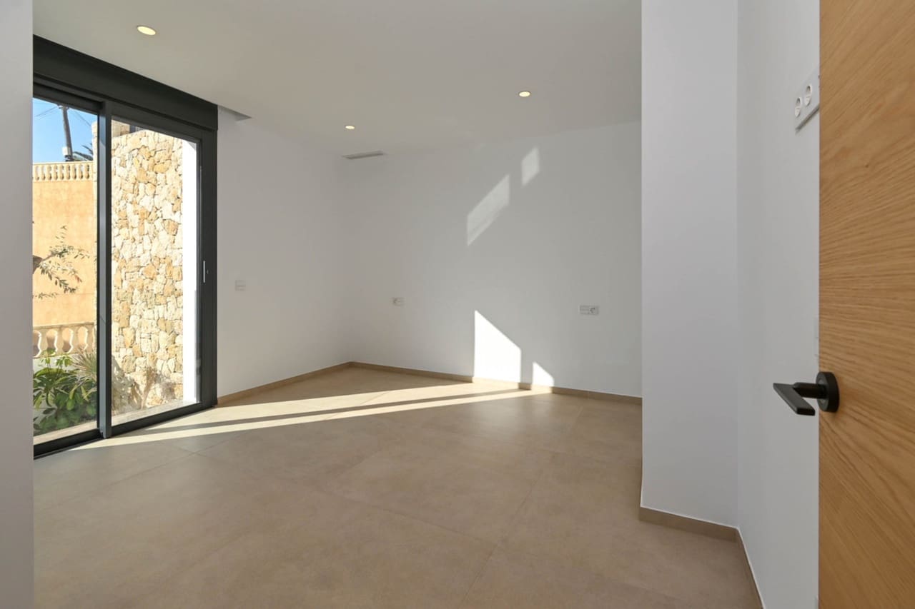 4 Zimmer Villa zu verkaufen in Calpe / Calp mit Pool Garage - 1.925.000 € (Ref: 8784371)