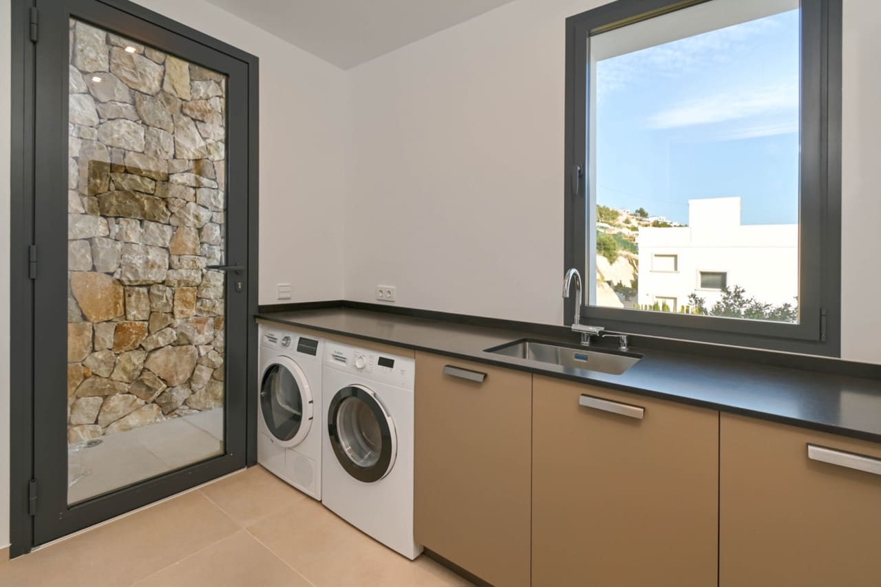 4 Zimmer Villa zu verkaufen in Calpe / Calp mit Pool Garage - 1.925.000 € (Ref: 8784371)