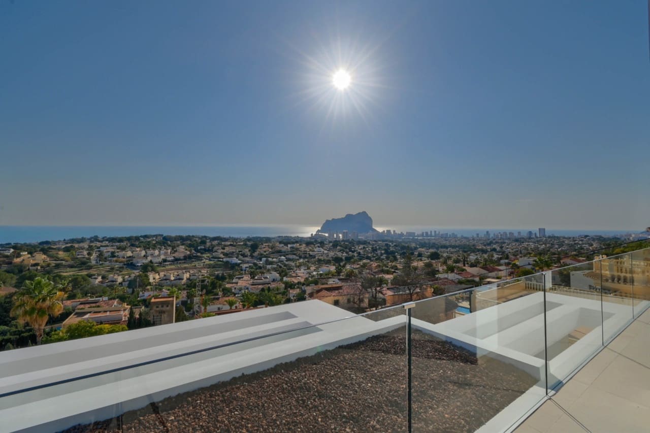 4 Zimmer Villa zu verkaufen in Calpe / Calp mit Pool Garage - 1.925.000 € (Ref: 8784371)