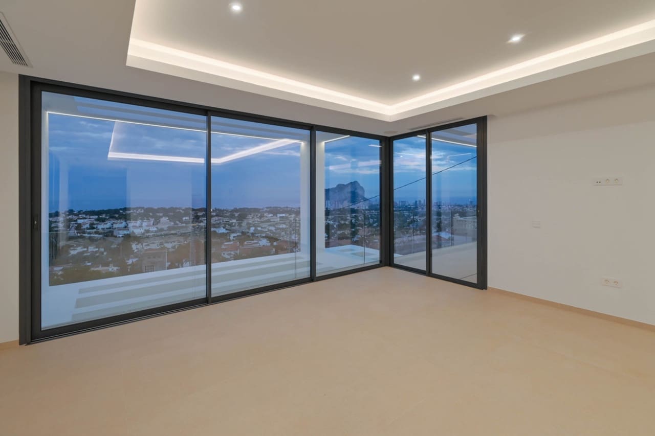 4 Zimmer Villa zu verkaufen in Calpe / Calp mit Pool Garage - 1.925.000 € (Ref: 8784371)