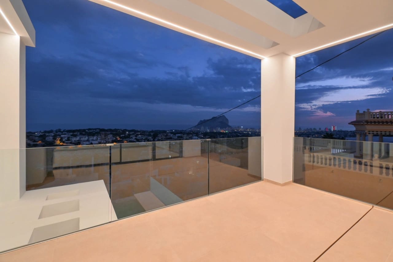 4 Zimmer Villa zu verkaufen in Calpe / Calp mit Pool Garage - 1.925.000 € (Ref: 8784371)