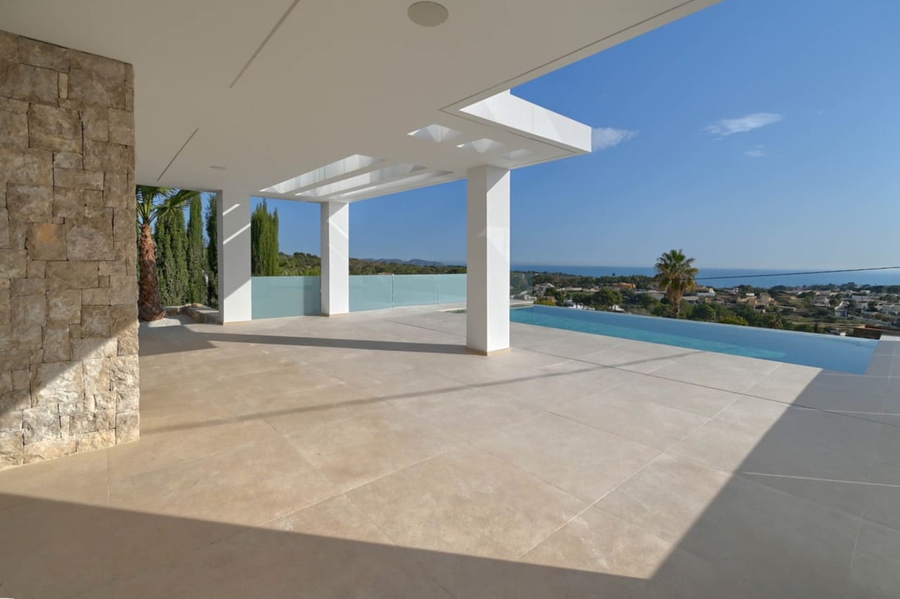 4 Zimmer Villa zu verkaufen in Calpe / Calp mit Pool Garage - 1.925.000 € (Ref: 8784371)