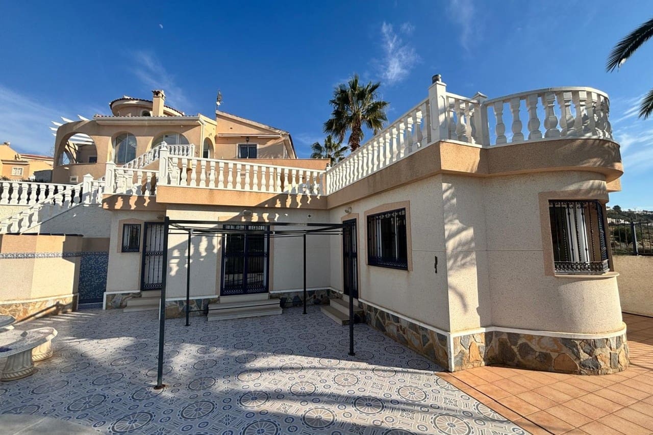 5 sovrum Villa till salu i Ciudad Quesada med pool - 615 000 € (Ref: 8792495)