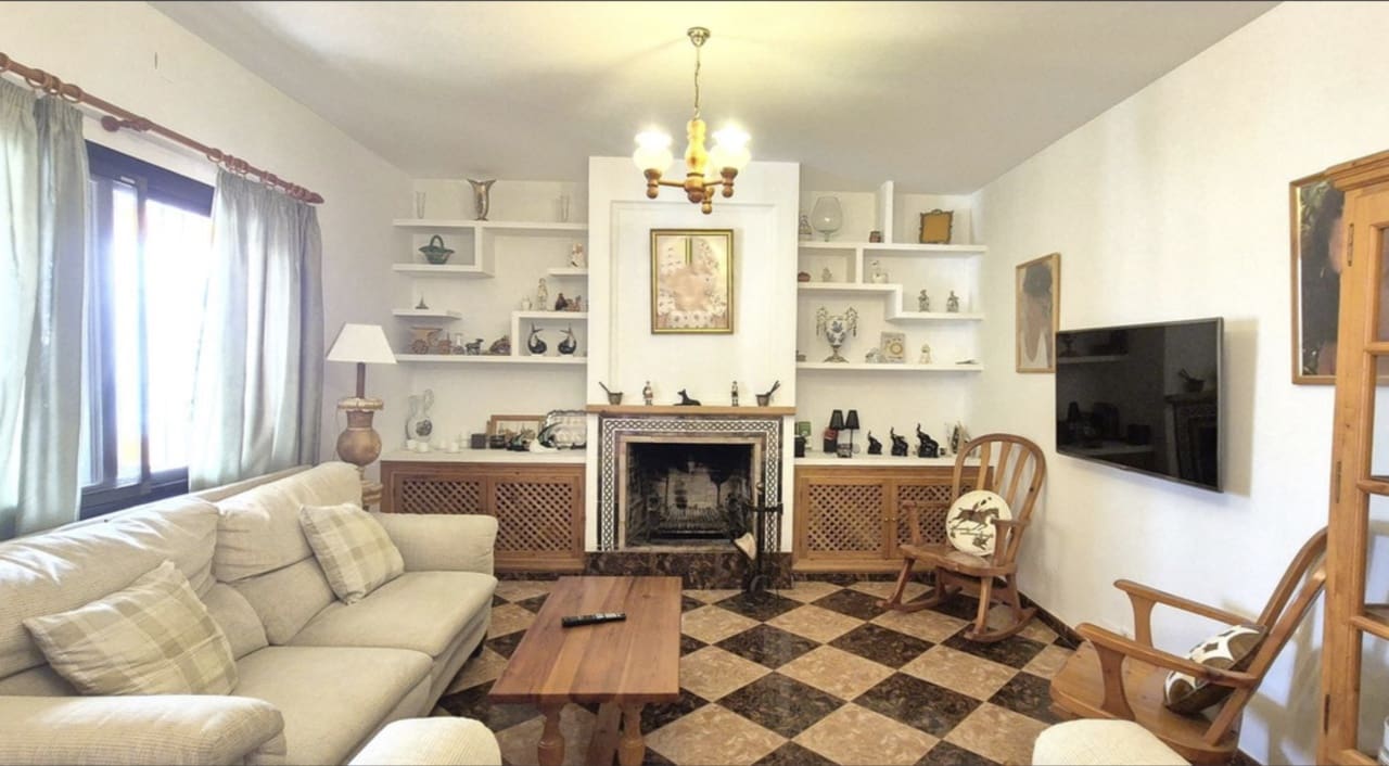 4 soverom Villa til salgs i Marbella med svømmebasseng garasje - € 1 400 000 (Ref: 8796319)
