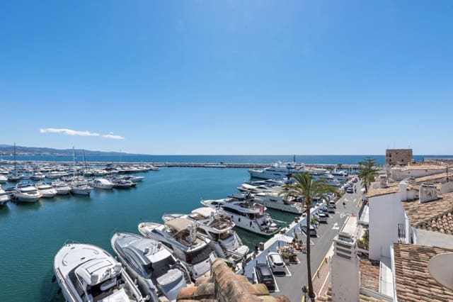 1 soverom Penthouse til salgs i Puerto Banus, Marbella - € 1 100 000 (Ref: 8796320)