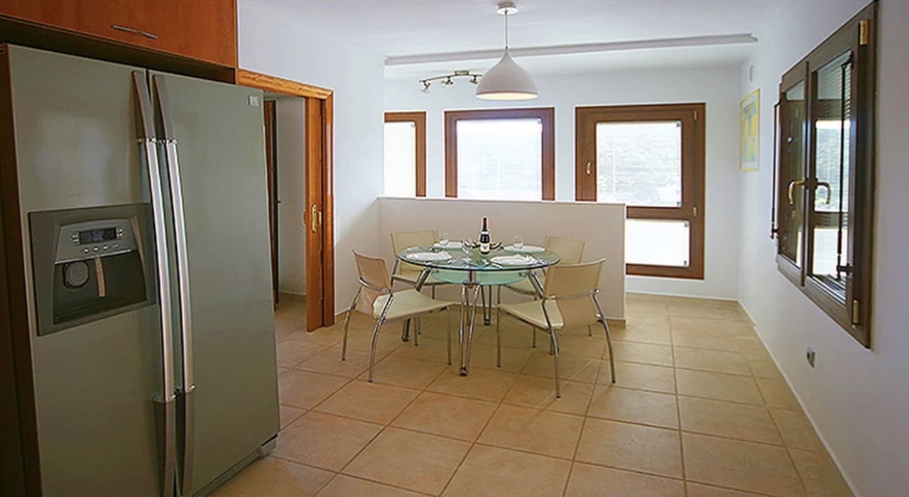 5 soveværelse Villa til salg i Benahavis med swimmingpool garage - € 895.000 (Ref: 8796321)