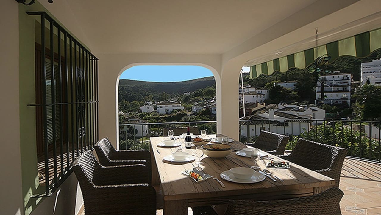 5 soveværelse Villa til salg i Benahavis med swimmingpool garage - € 895.000 (Ref: 8796321)