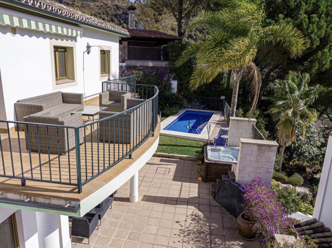 5 soveværelse Villa til salg i Benahavis med swimmingpool garage - € 895.000 (Ref: 8796321)