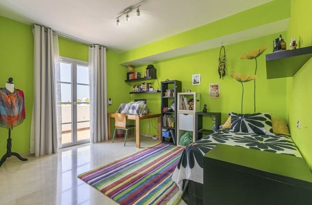 6 chambre Villa/Maison à vendre à Casco Antiguo, Marbella avec piscine garage - 1 590 000 € (Ref: 8796323)