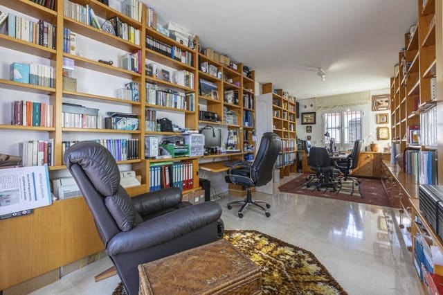 6 chambre Villa/Maison à vendre à Casco Antiguo, Marbella avec piscine garage - 1 590 000 € (Ref: 8796323)